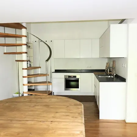Sublime Loft Dans Chateau A 200 M Douane Suisse Apartment Etrembieres